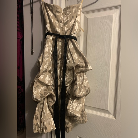 Champagne-gold strapless prom dress - Picture 2 of 4